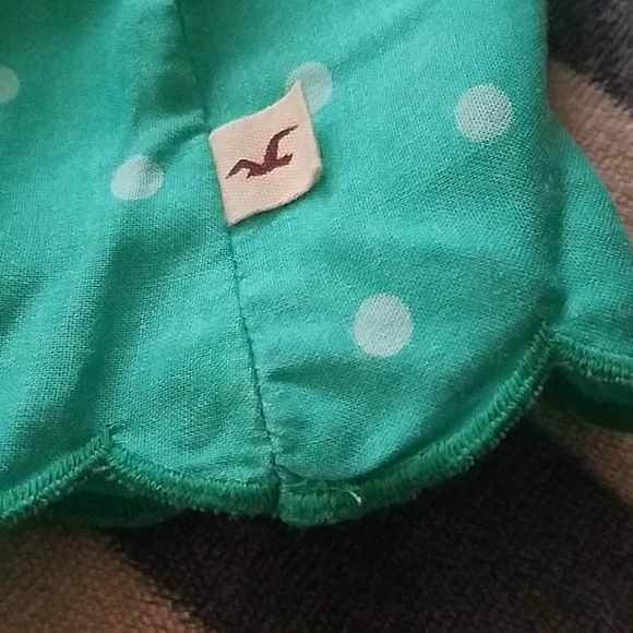 Hollister top NWT - Picture 2 of 4